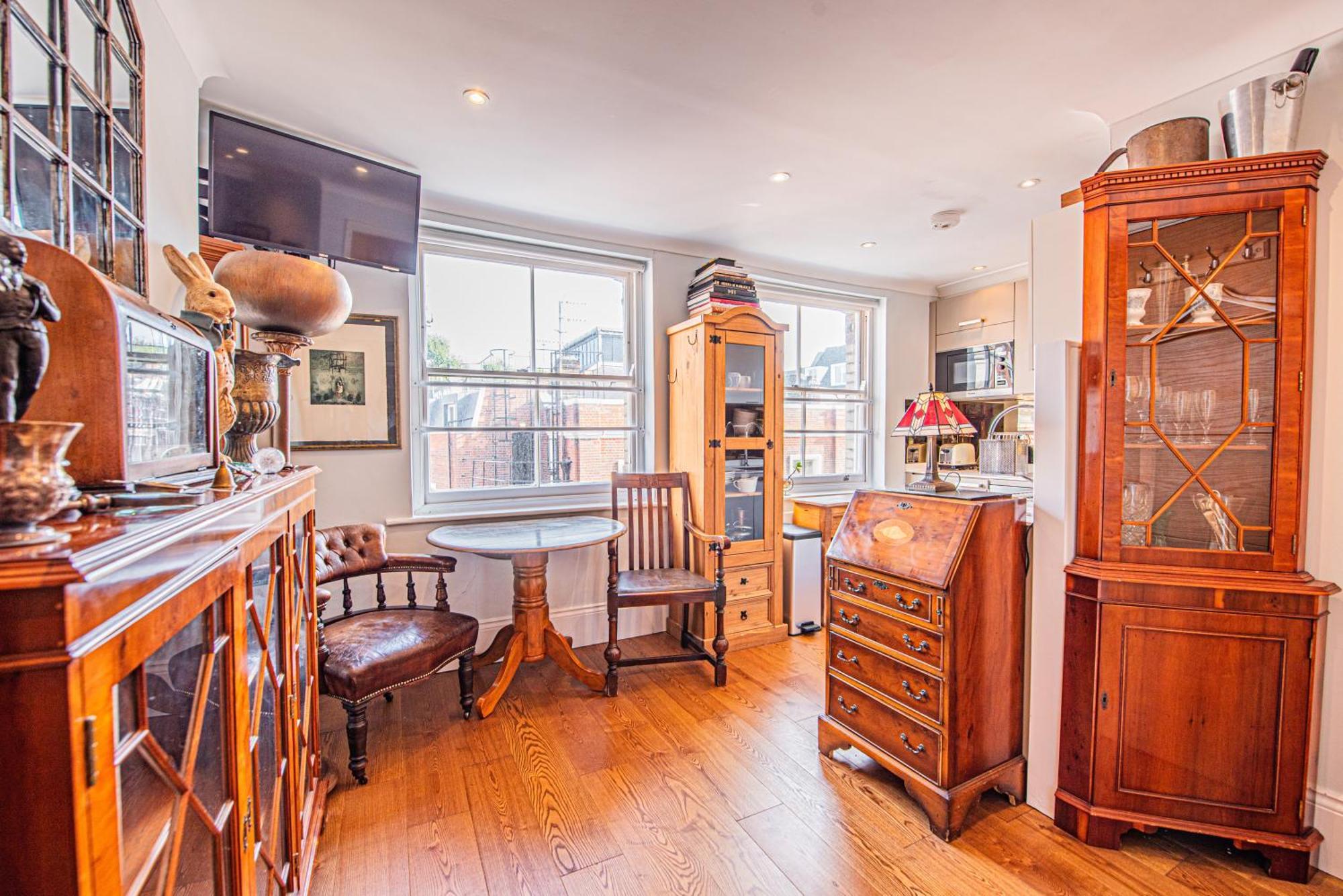 Stylish 1-Bed Flat In Soho - Prime Central Londyn Zewnętrze zdjęcie