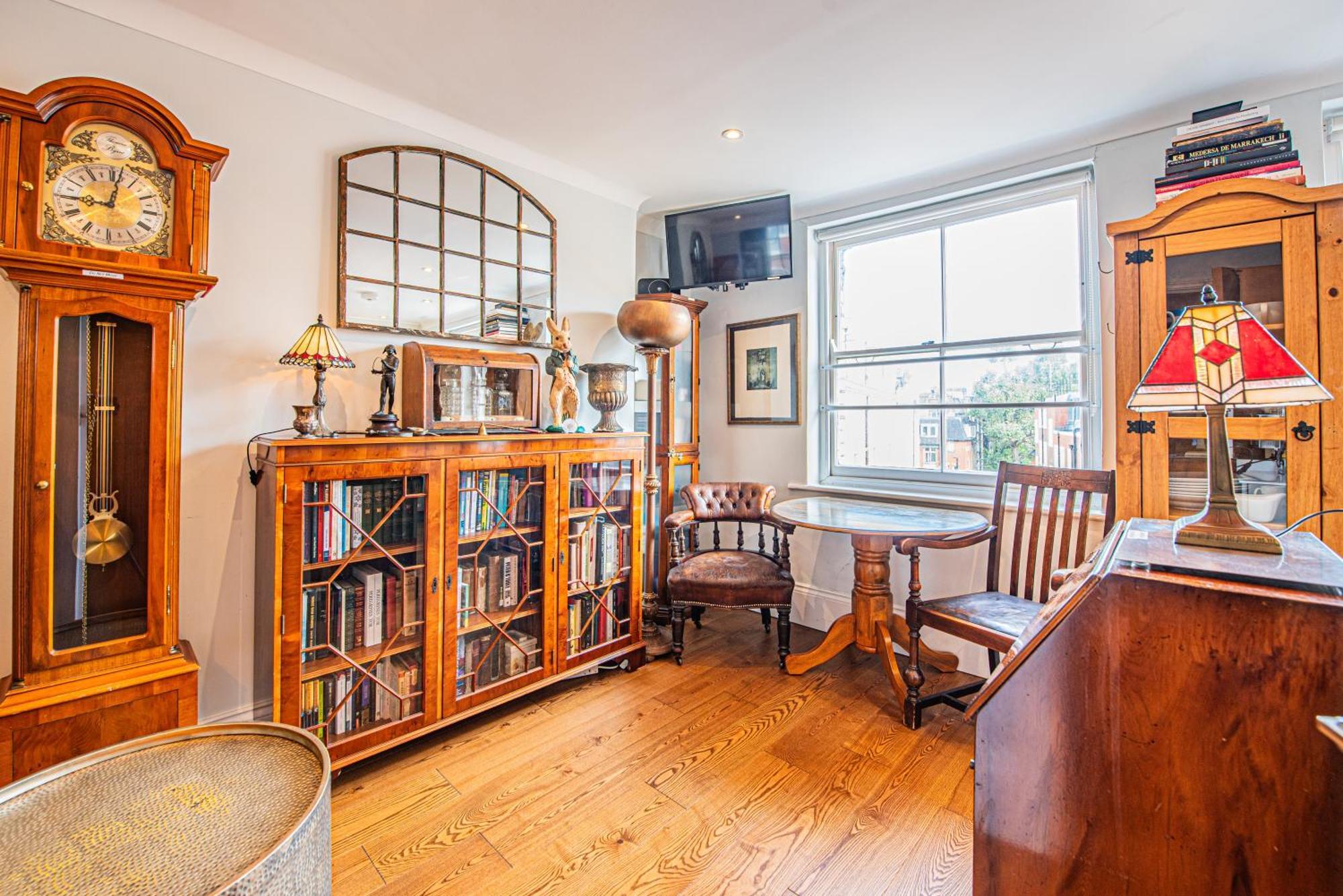 Stylish 1-Bed Flat In Soho - Prime Central Londyn Zewnętrze zdjęcie